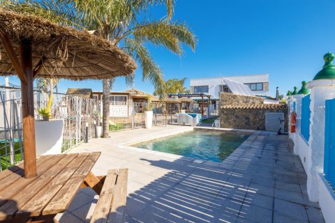 Villa en venta Conil de la Frontera, Cádiz, España 14 dormitorios, 898 m2 No. 107882 - foto 11