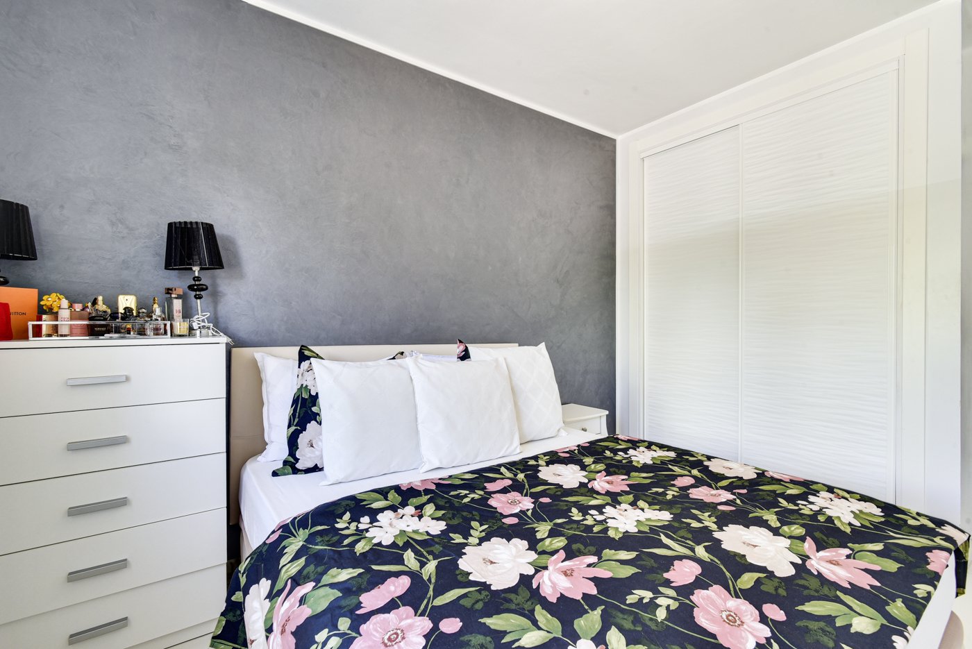Talo Lloret de Mar, Girona, Espanja 5 makuuhuonetta, 408 m2 No. 98926