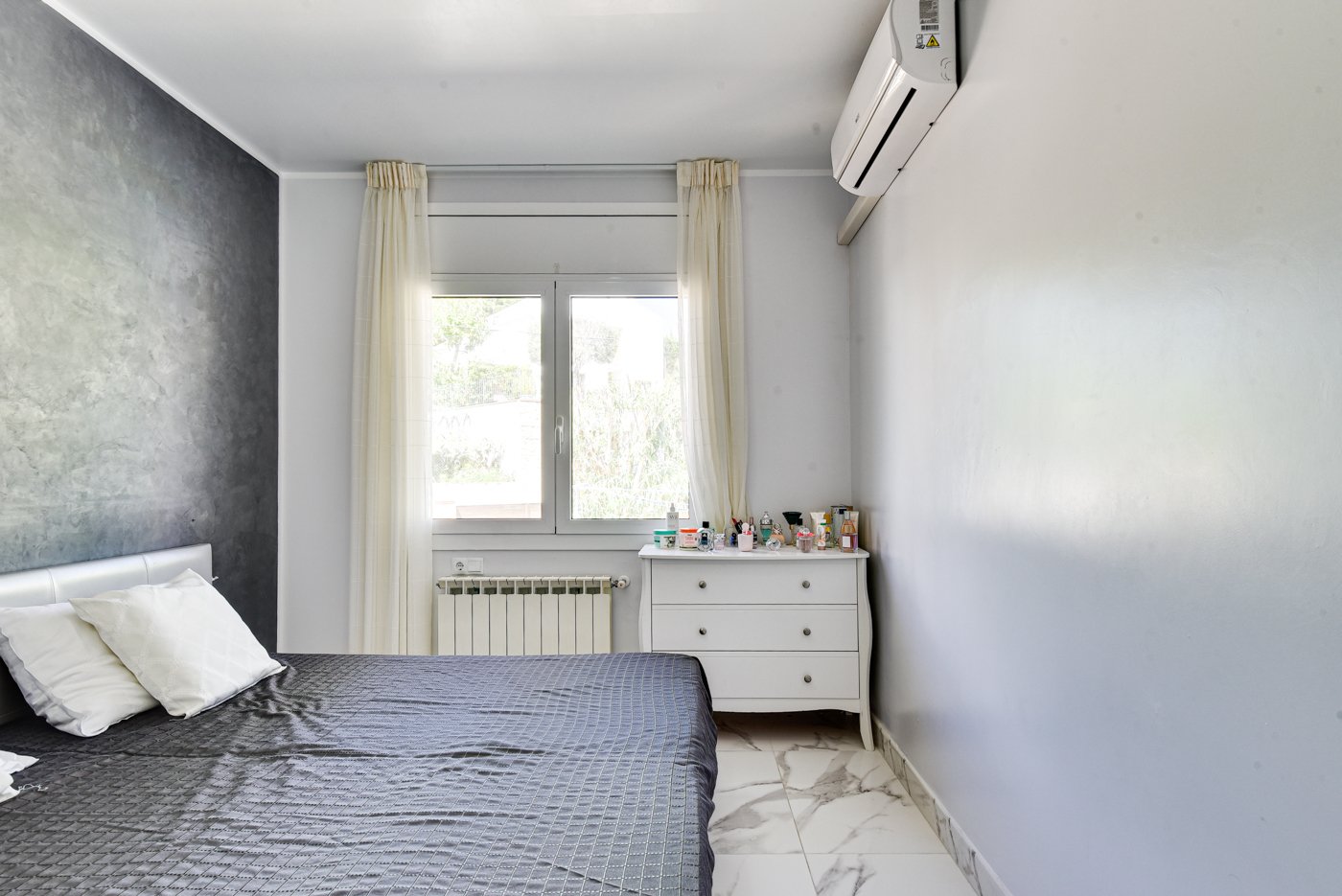 Talo Lloret de Mar, Girona, Espanja 5 makuuhuonetta, 408 m2 No. 98926