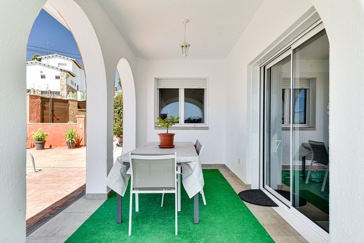 Talo Lloret de Mar, Girona, Espanja 5 makuuhuonetta, 408 m2 No. 98926