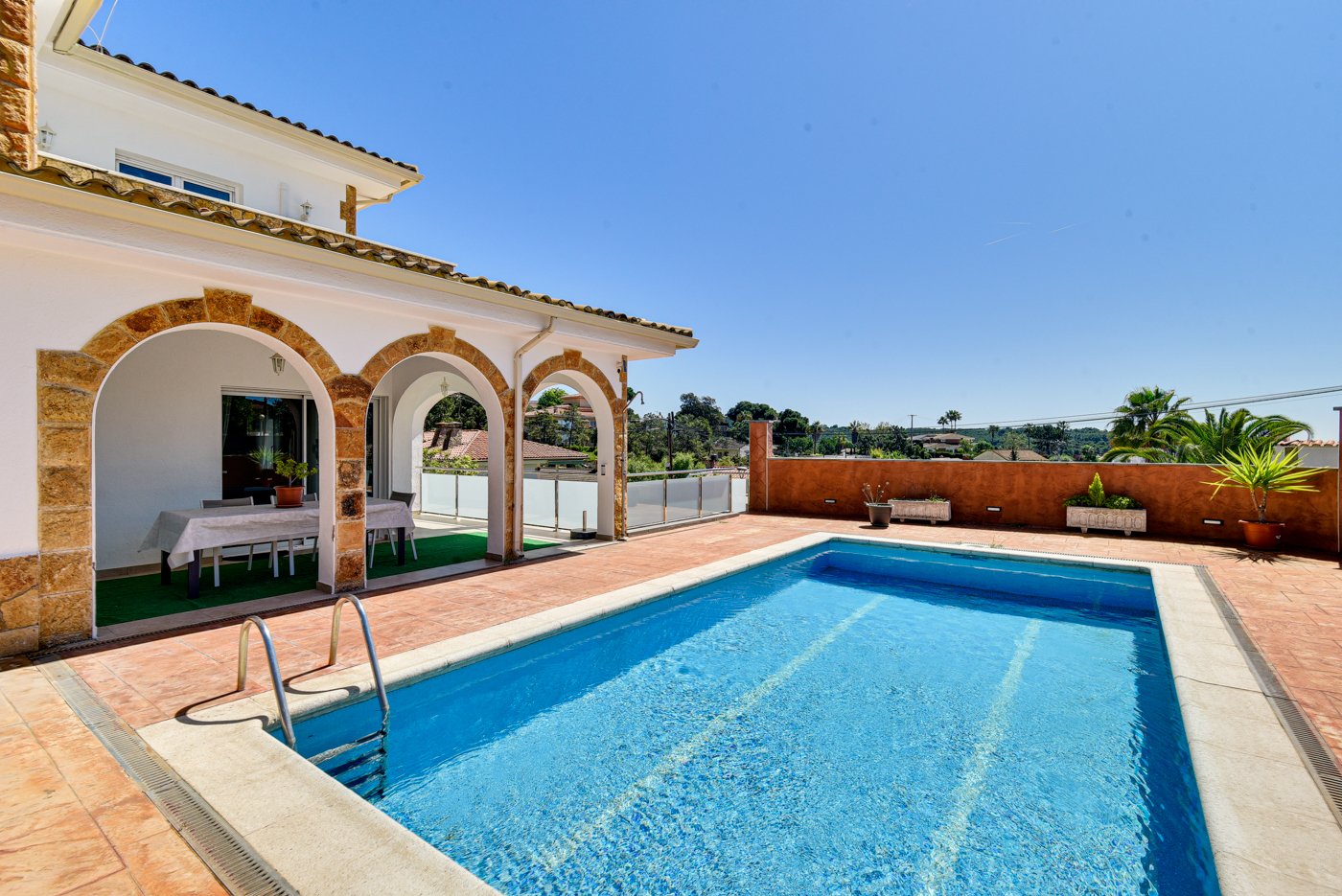 Talo Lloret de Mar, Girona, Espanja 5 makuuhuonetta, 408 m2 No. 98926