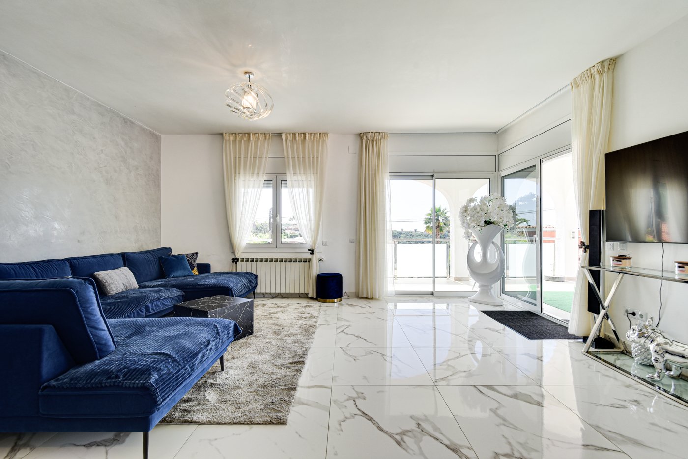 Talo Lloret de Mar, Girona, Espanja 5 makuuhuonetta, 408 m2 No. 98926