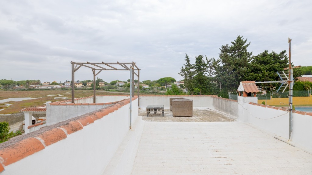 Villa in Chiclana de la Frontera, Cadiz, Spain 3 bedrooms, 122 sq.m. No. 106802