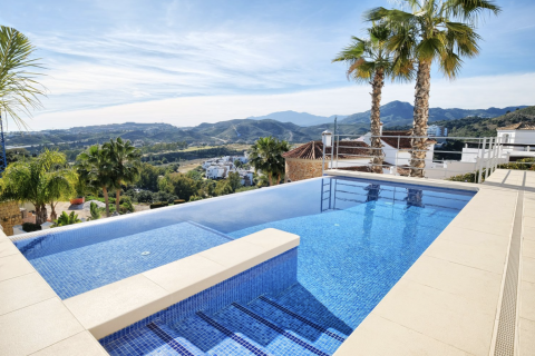 Villa for sale Benahavis, Malaga, Spain 4 bedrooms, 289 sq.m. No. 109652 - photo 1