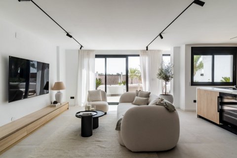 Dzīvoklis pārdošanā Nueva Andalucia, Malaga, Spānijā 3 istabas, 137 m2 Nr. 109650 - attēls 15