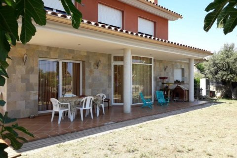 Casa in vendita Cambrils, Tarragona, Spagna 4 camere da letto, 287 mq. N° 22939 - foto 2