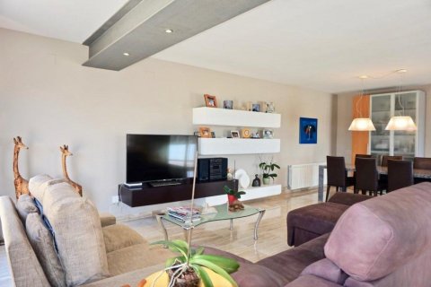 Продажа дома Камбрильс, Таррагона, Испания 2 спальни, 264м2 №22946 - фото 16