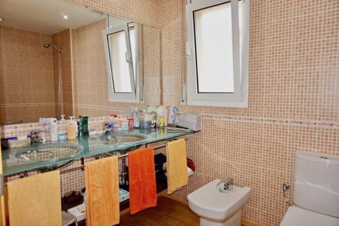 Продажа дома Камбрильс, Таррагона, Испания 2 спальни, 264м2 №22946 - фото 27
