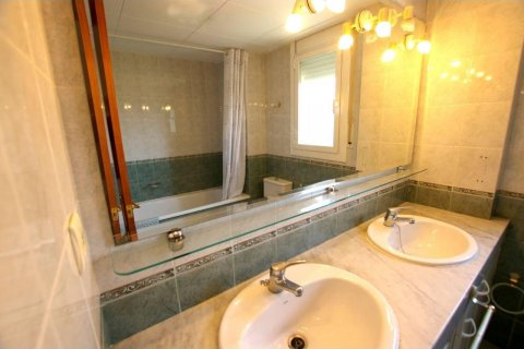 House for sale Cambrils, Tarragona, Spain 4 bedrooms, 274 sq.m. No. 21588 - photo 17