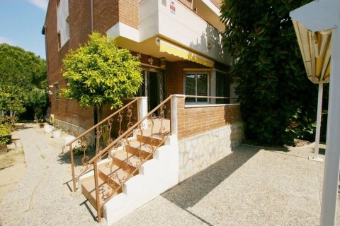 House for sale Cambrils, Tarragona, Spain 4 bedrooms, 274 sq.m. No. 21588 - photo 5