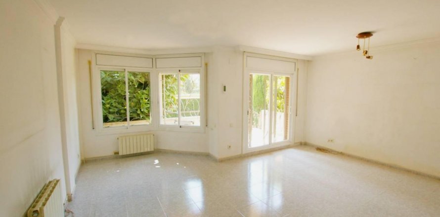 House Cambrils, Tarragona, Spain 4 bedrooms, 274 sq.m. No. 21588