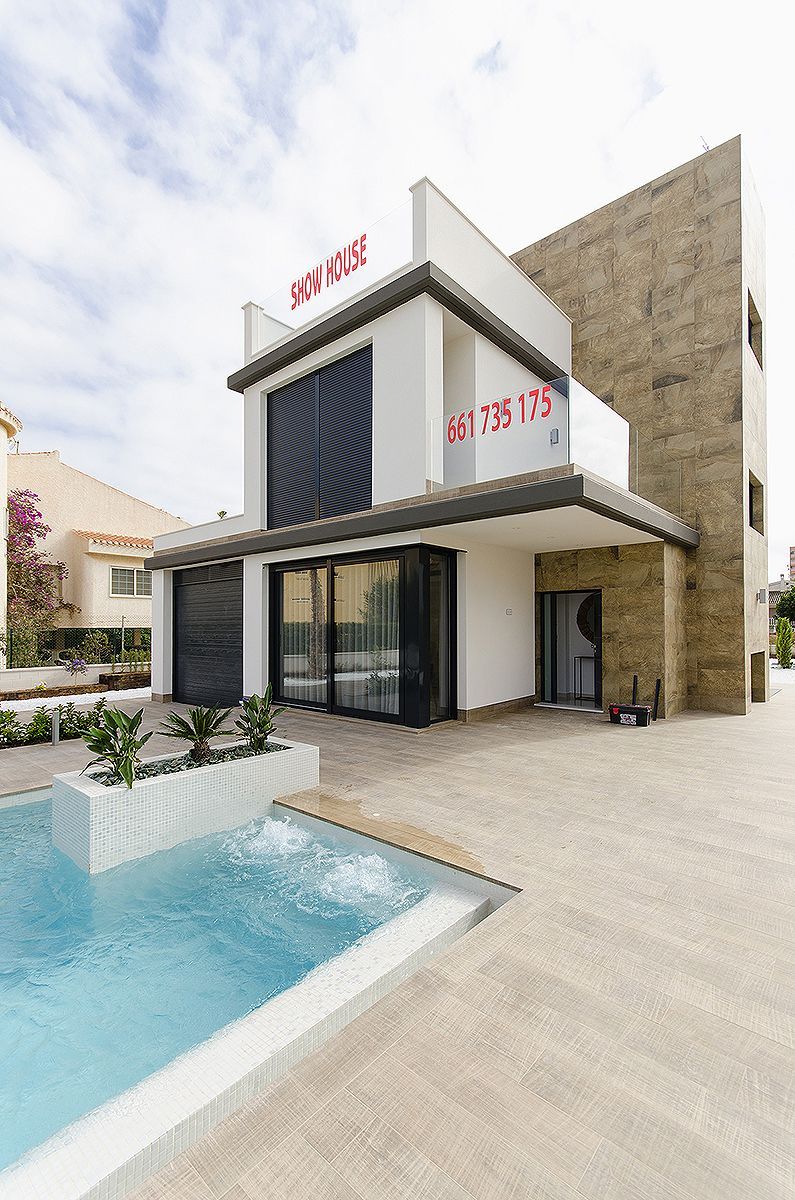 House à Orihuela, Alicante, Espagne 3 chambres, 157 m2 No. 95748