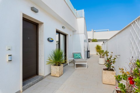 Villa for sale Pilar de la Horadada, Alicante, Spain 3 bedrooms, 100 sq.m. No. 116154 - photo 30