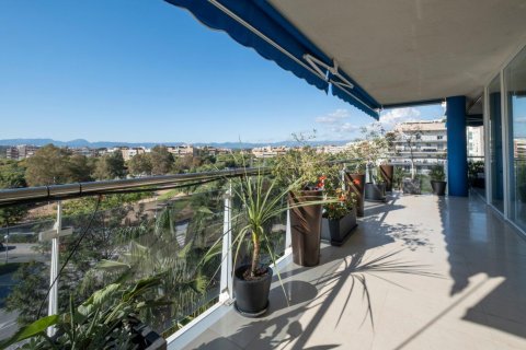 Appartamento in vendita Salou, Tarragona, Spagna 4 camere da letto, 158 mq. N° 21950 - foto 1