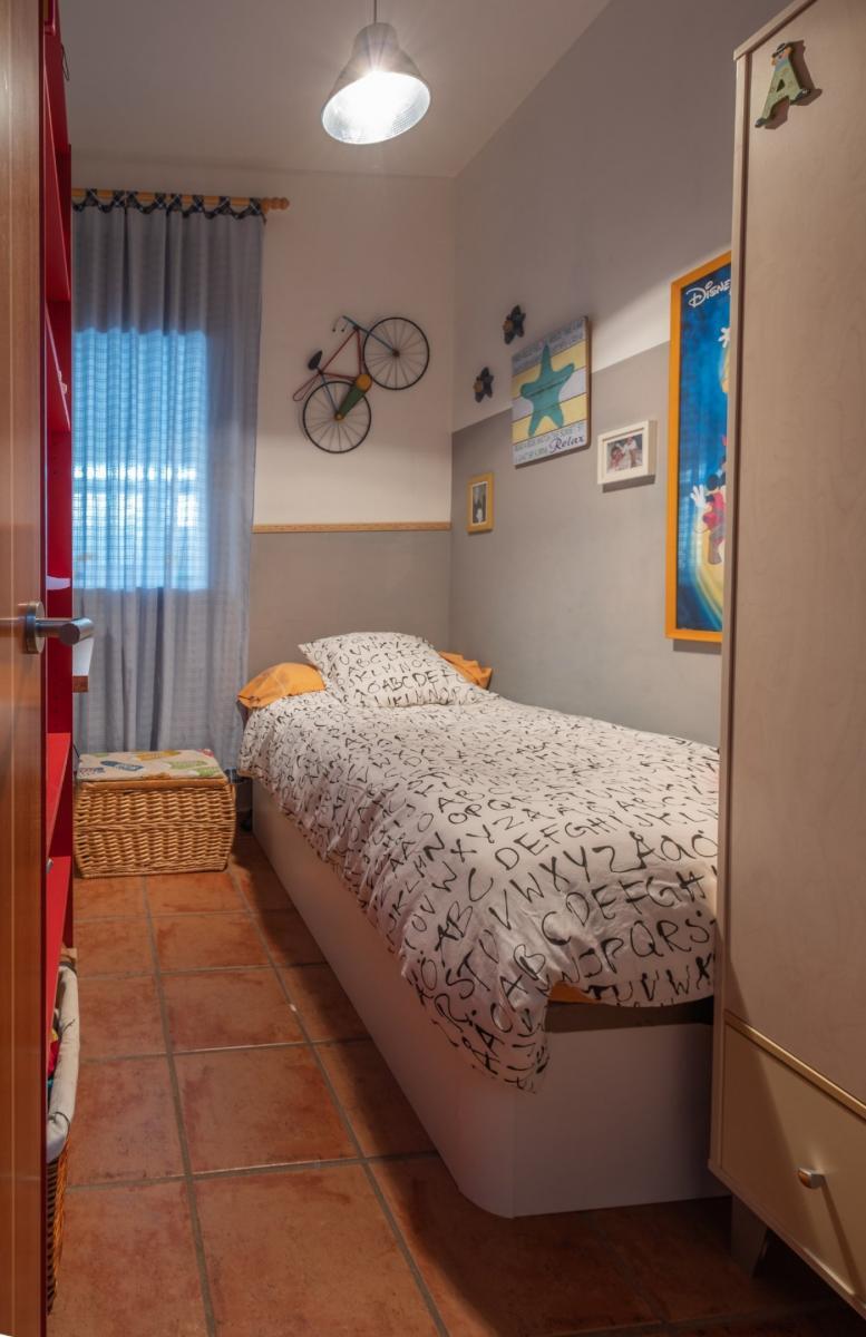 Apartment in Salou, Tarragona, Spain 4 bedrooms, 140 sq.m. No. 21890