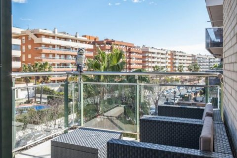 Продажа квартиры Салоу, Таррагона, Испания 4 спальни, 134м2 №21889 - фото 26