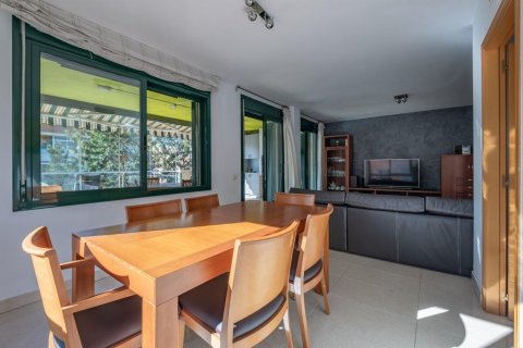 Продажа квартиры Салоу, Таррагона, Испания 4 спальни, 134м2 №21889 - фото 8