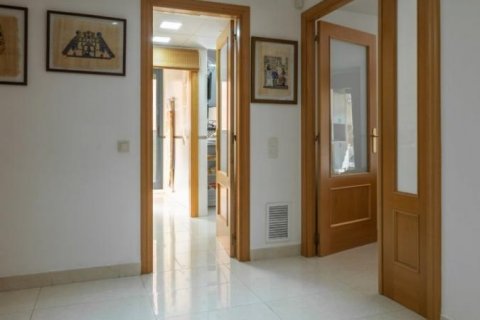 Продажа квартиры Салоу, Таррагона, Испания 4 спальни, 134м2 №21889 - фото 11