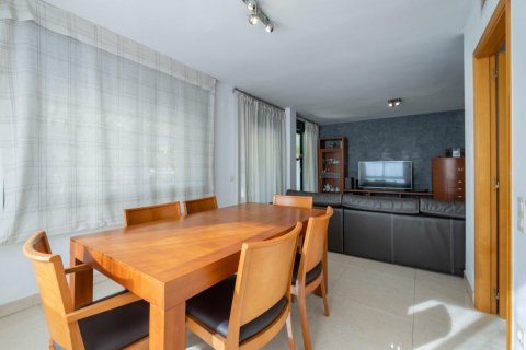 Продажа квартиры Салоу, Таррагона, Испания 4 спальни, 134м2 №21889 - фото 5