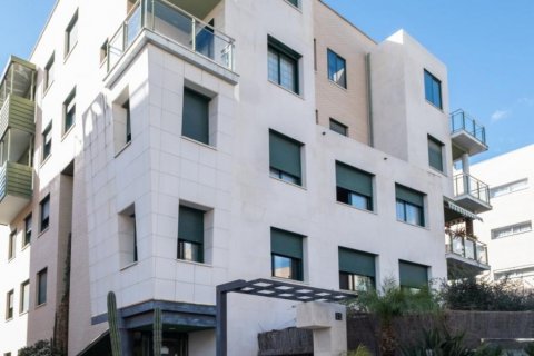 Продажа квартиры Салоу, Таррагона, Испания 4 спальни, 134м2 №21889 - фото 1