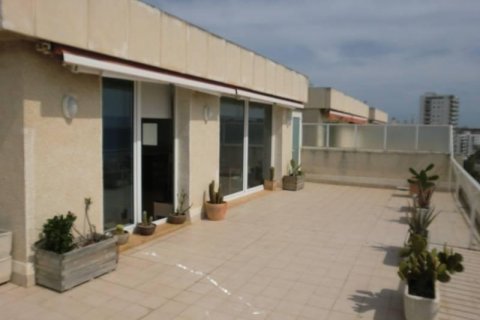 Apartamento en venta Salou, Tarragona, España 3 dormitorios, 100 m2 No. 21952 - foto 5