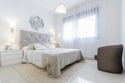 Villa en venta San Miguel de Salinas, Alicante, España 4 dormitorios, 135 m2 No. 110293 - foto 8