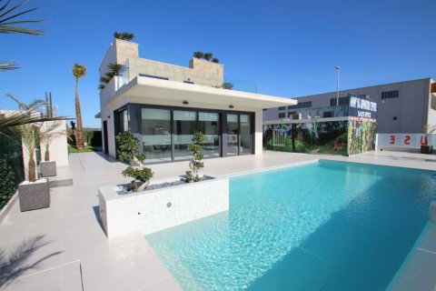 Villa en venta San Miguel de Salinas, Alicante, España 4 dormitorios, 135 m2 No. 110293 - foto 1