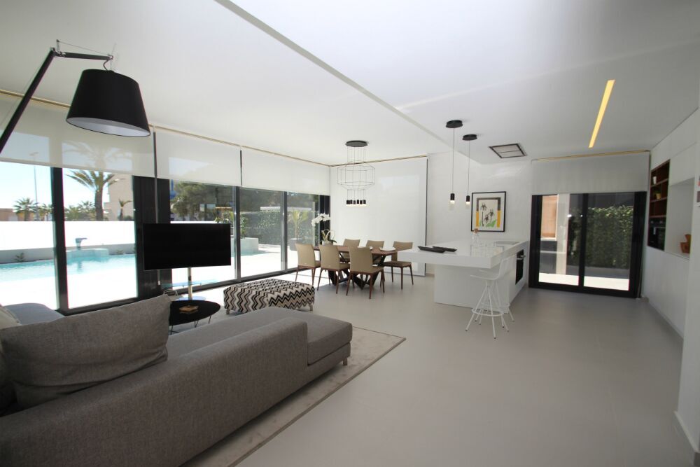 Villa San Miguel de Salinas, Alicante, Spānijā 4 istabas, 135 m2 Nr. 110292