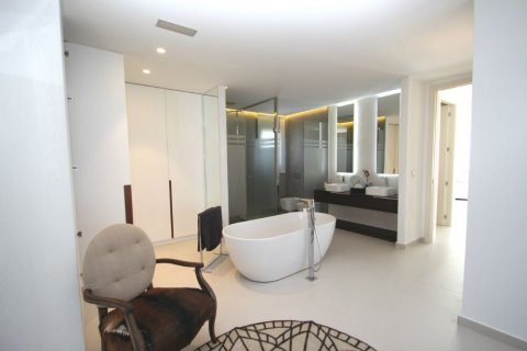 Huvila myytävänä San Miguel de Salinas, Alicante, Espanja, 4 makuuhuonetta, 144 m2 No. 110289 - kuva 28