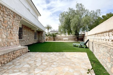 Villa en venta La Zenia, Alicante, España 7 dormitorios, 350 m2 No. 114553 - foto 28