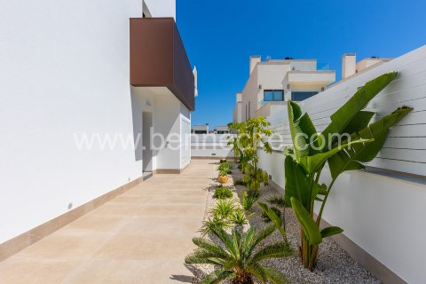Villa for sale in La Marina, Alicante, Spain 3 bedrooms, 168 sq.m. No. 104146 - photo 30