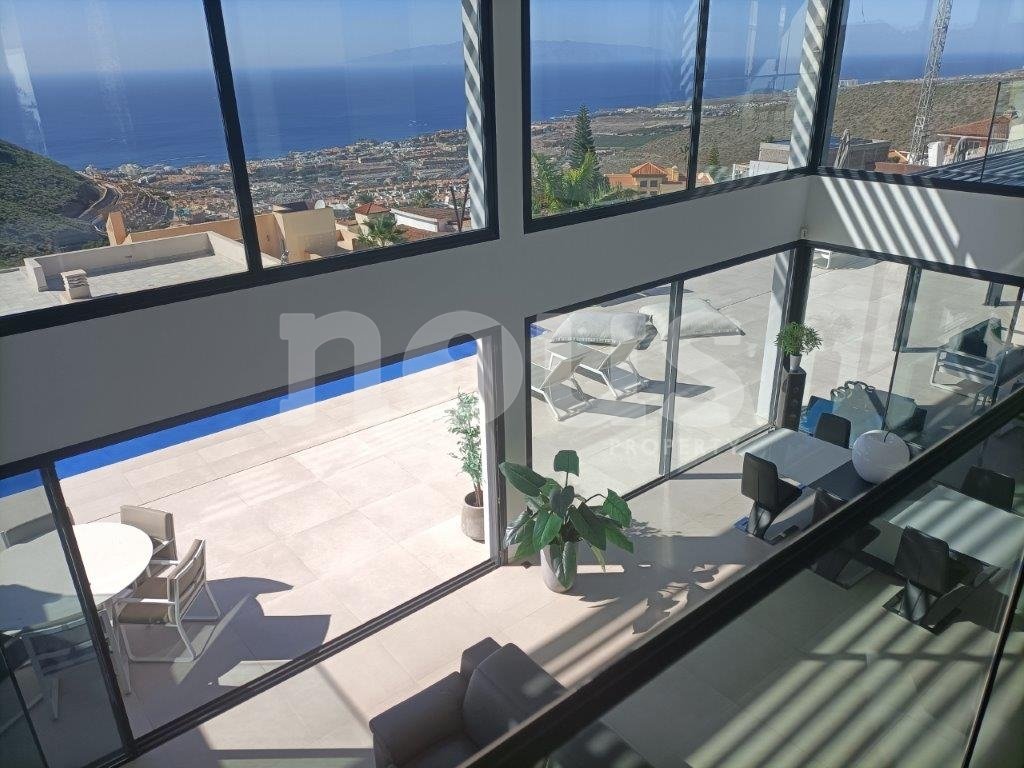 Villa a Torviscas, Tenerife, Spagna 4 camere da letto, 472 mq. N° 103033