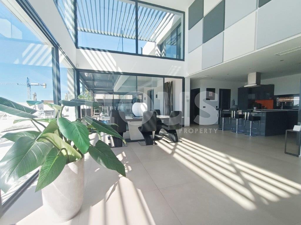 Villa a Torviscas, Tenerife, Spagna 4 camere da letto, 472 mq. N° 103033