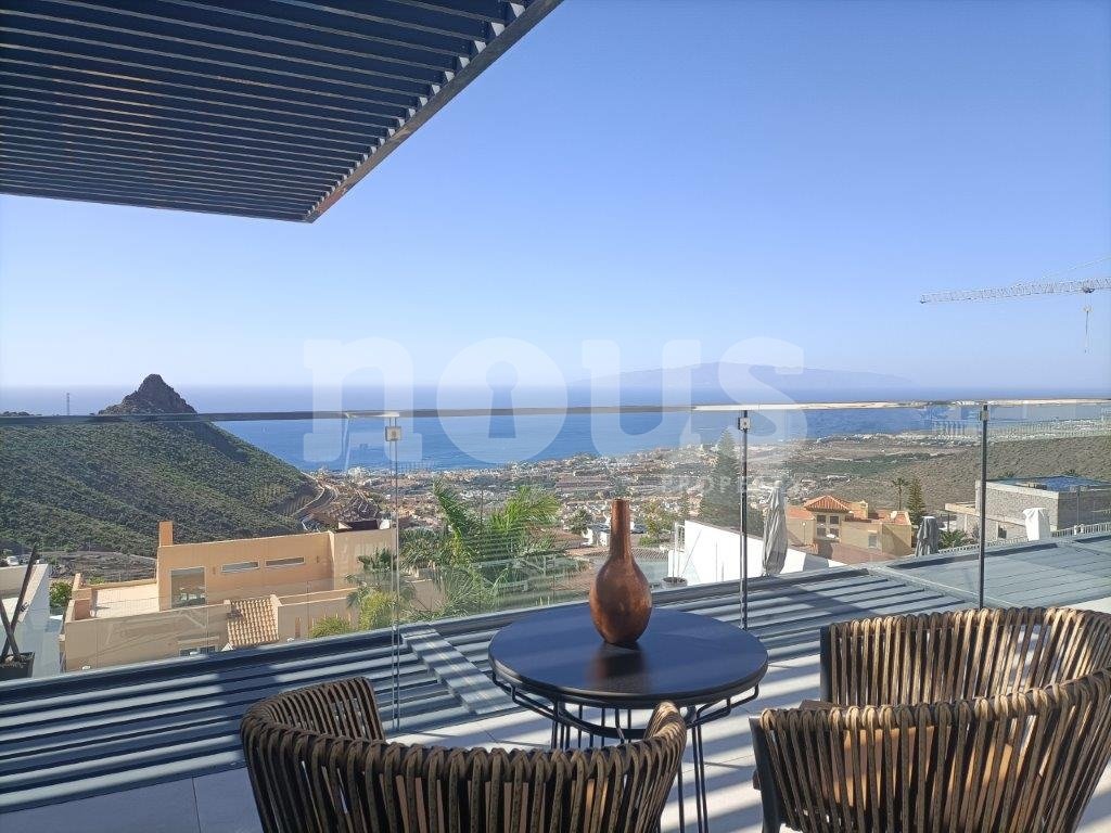 Villa a Torviscas, Tenerife, Spagna 4 camere da letto, 472 mq. N° 103033