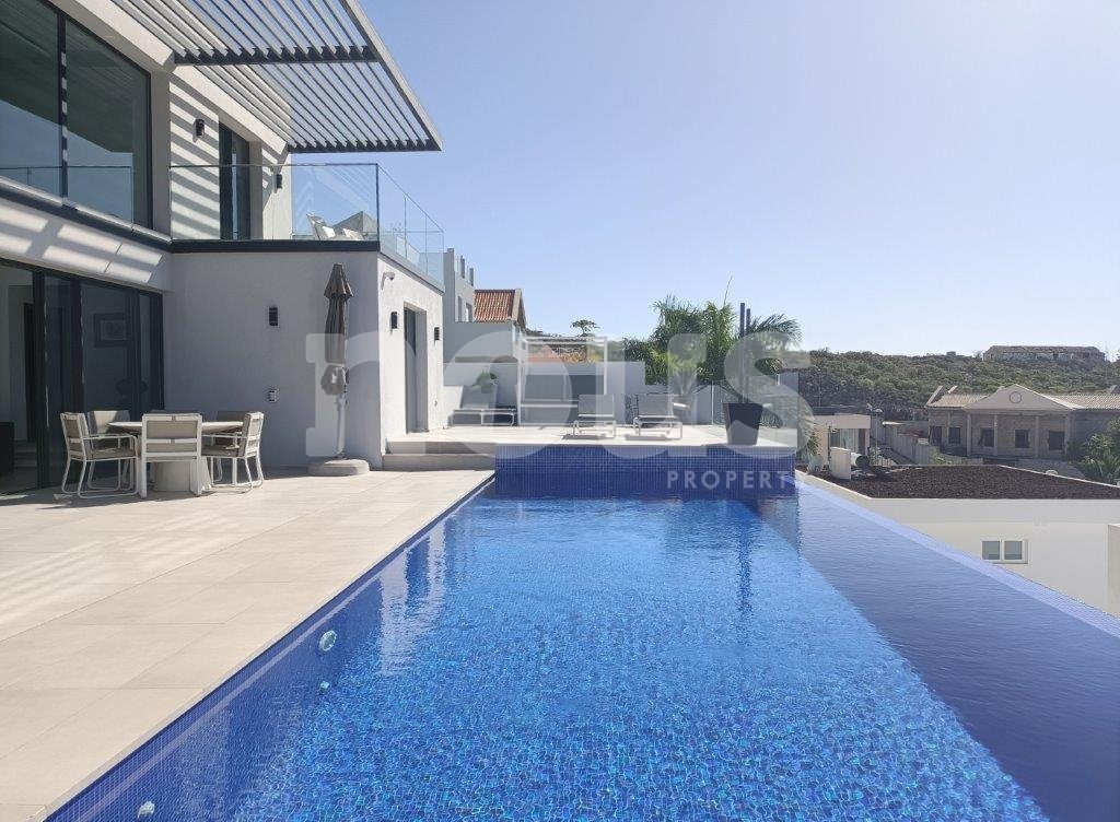 Villa a Torviscas, Tenerife, Spagna 4 camere da letto, 472 mq. N° 103033
