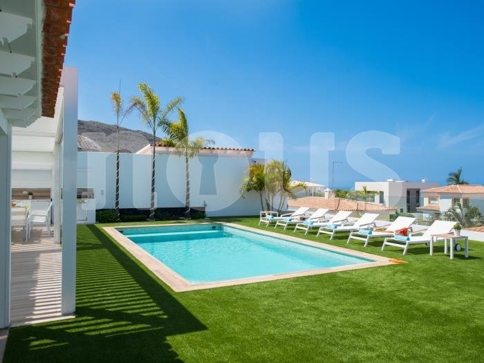 Huvila Adeje, Tenerife, Espanja 6 makuuhuonetta, 270 m2 No. 103032