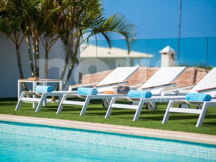 Huvila Adeje, Tenerife, Espanja 6 makuuhuonetta, 270 m2 No. 103032