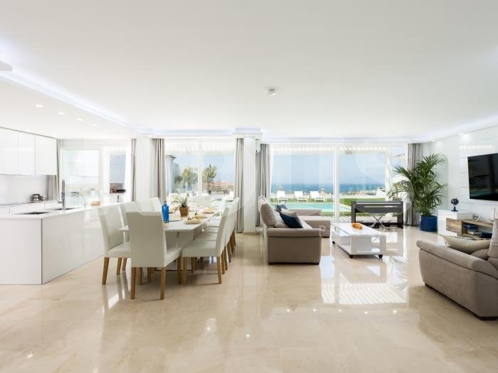 Huvila Adeje, Tenerife, Espanja 6 makuuhuonetta, 270 m2 No. 103032