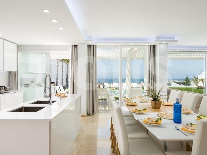 Huvila Adeje, Tenerife, Espanja 6 makuuhuonetta, 270 m2 No. 103032