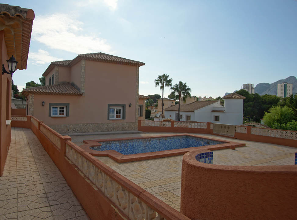 Villa i Calpe, Alicante, Spanien 5 sovrum, 345 kvm. Nr. 84272