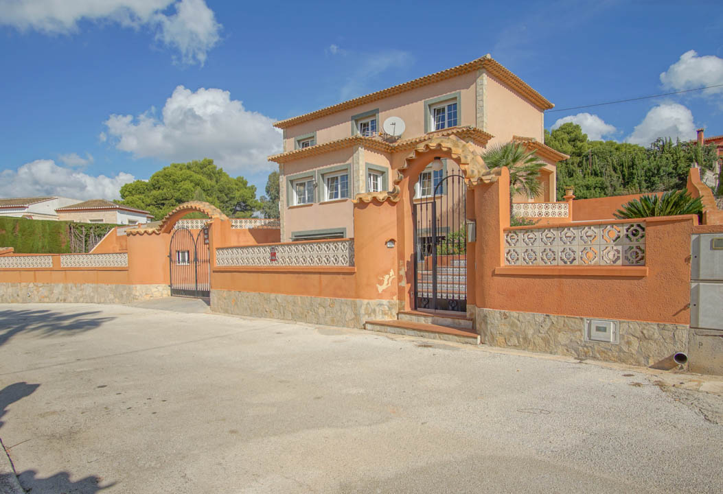 Villa i Calpe, Alicante, Spanien 5 sovrum, 345 kvm. Nr. 84272
