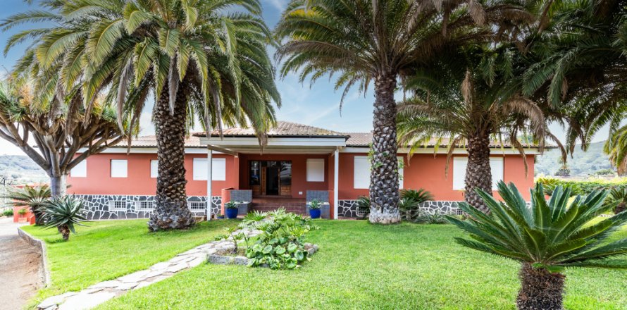 Villa Santa Brigida, Gran Canaria, Spagna 5 camere da letto, 1.06 mq. N° 113428