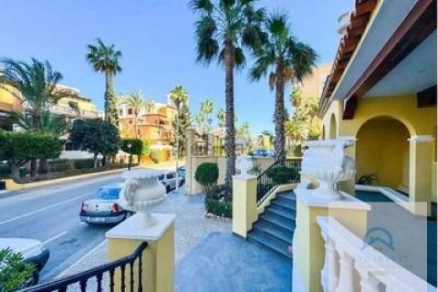 Apartment for sale Torrevieja, Alicante, Spain 3 bedrooms, 93 sq.m. No. 113182 - photo 8
