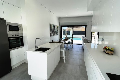 Huvila myytävänä Pinar De Campoverde, Alicante, Espanja, 2 makuuhuonetta, 108 m2 No. 110715 - kuva 19
