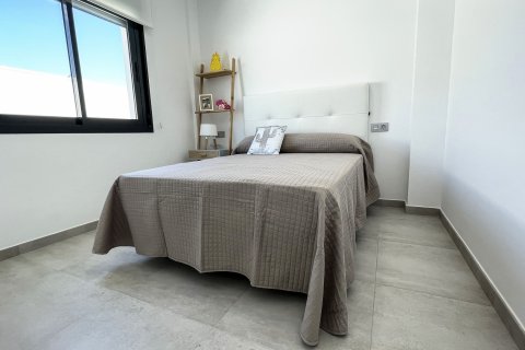 Huvila myytävänä Pinar De Campoverde, Alicante, Espanja, 2 makuuhuonetta, 108 m2 No. 110715 - kuva 7