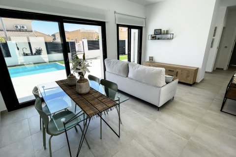 Huvila myytävänä Pinar De Campoverde, Alicante, Espanja, 2 makuuhuonetta, 108 m2 No. 110715 - kuva 22