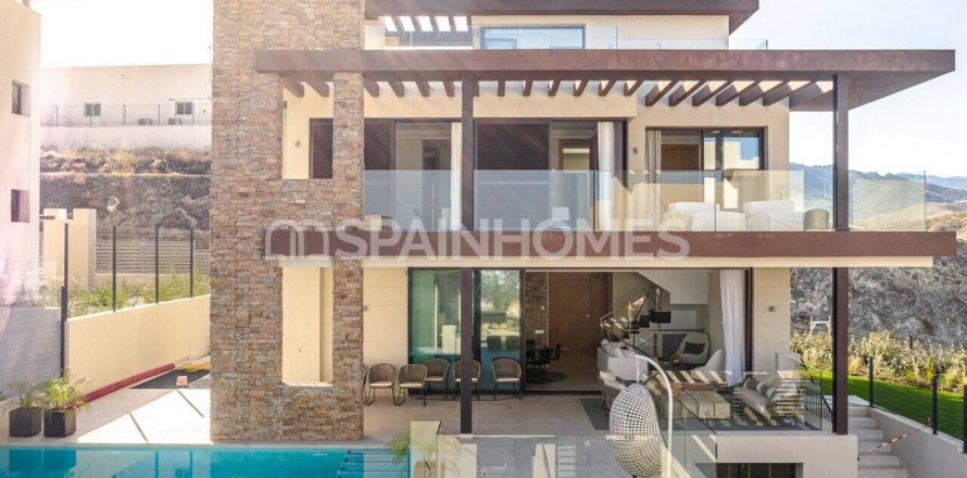 Villa Benahavis, Malaga, Spain 4 bedrooms, 196 sq.m. No. 48276
