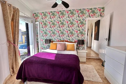 Huvila myytävänä Playa Flamenca II, Alicante, Espanja, 4 makuuhuonetta, 120 m2 No. 111155 - kuva 21