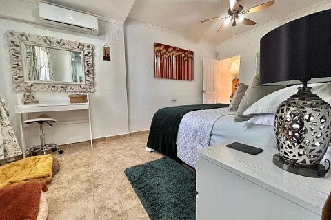 Huvila myytävänä Playa Flamenca II, Alicante, Espanja, 4 makuuhuonetta, 120 m2 No. 111155 - kuva 18