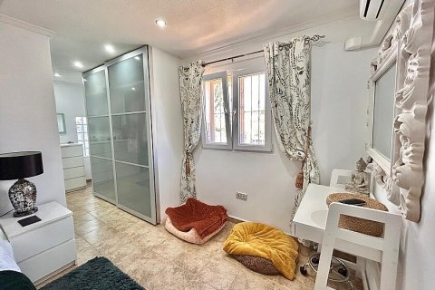 Huvila myytävänä Playa Flamenca II, Alicante, Espanja, 4 makuuhuonetta, 120 m2 No. 111155 - kuva 19